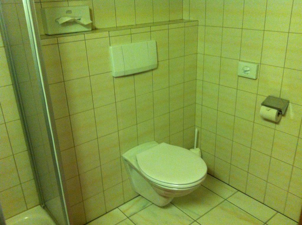 Hotel Garni Pfandl Neustift im Stubaital Pokoj fotografie