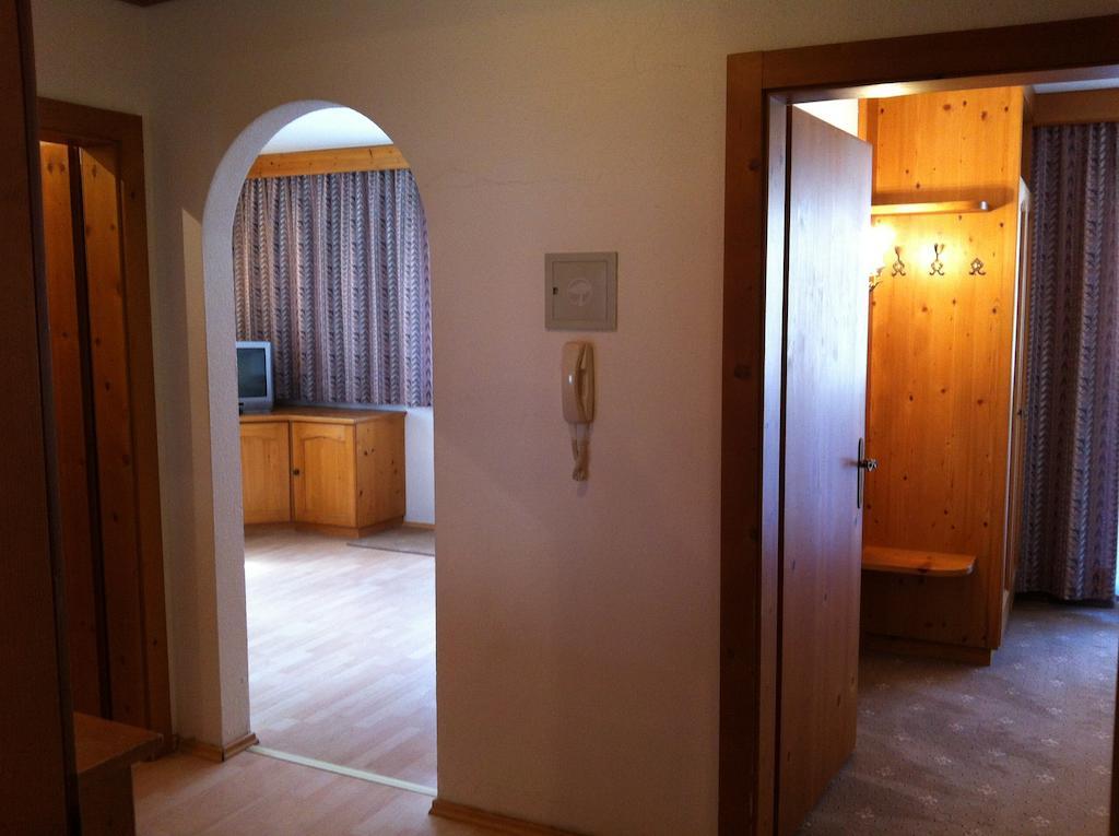 Hotel Garni Pfandl Neustift im Stubaital Pokoj fotografie